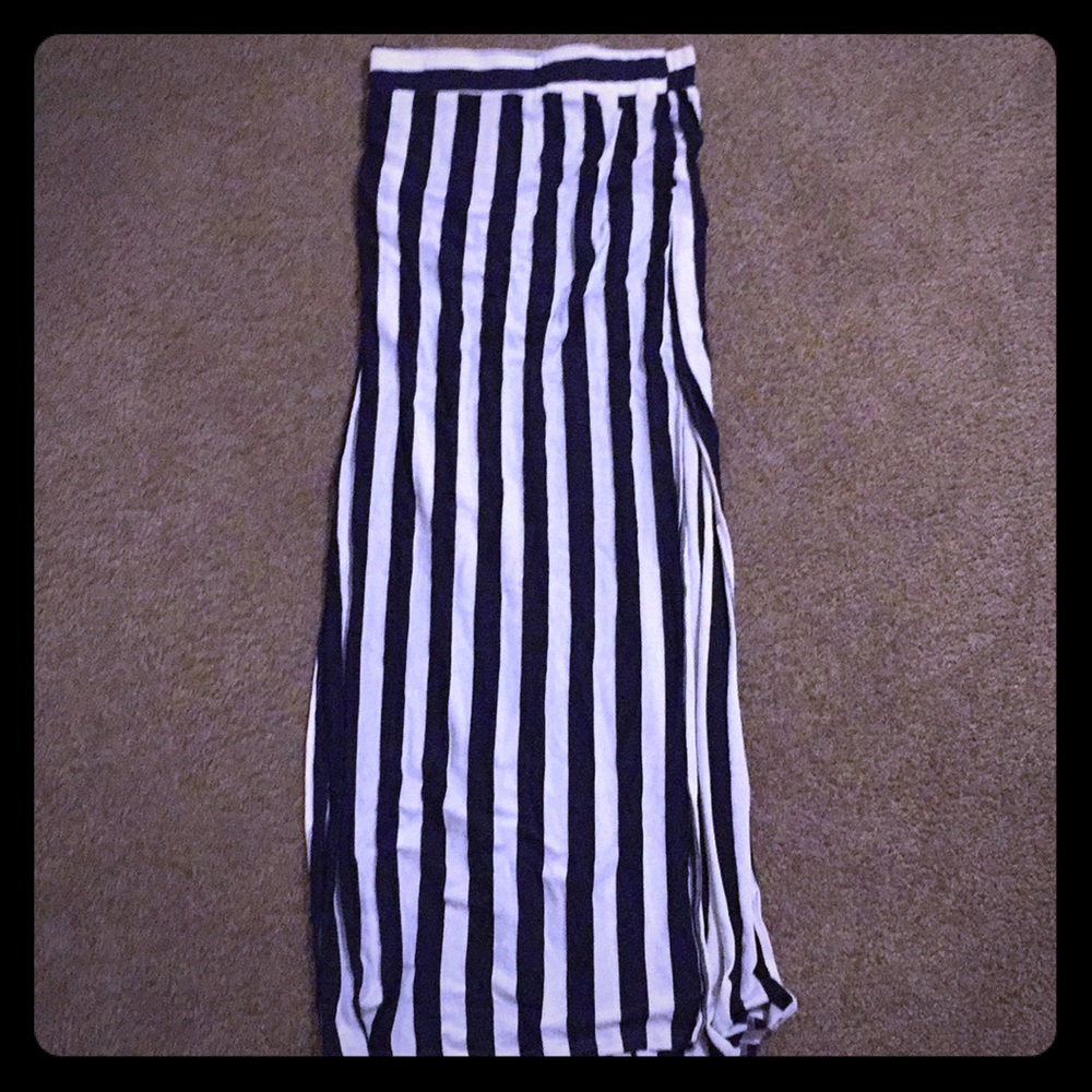 Maxi skirt
